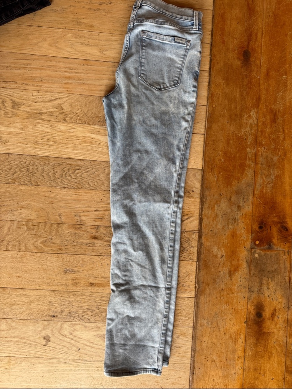 Eddie Bauer women’s size 6 Voyager high-rise Straight jeans